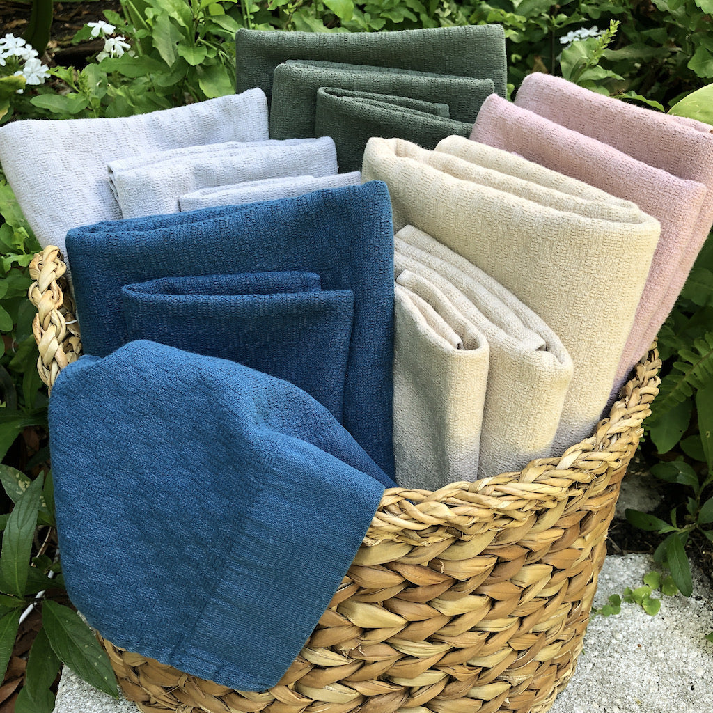 Soft Textiles for a Coastal Retreat: How to Bring the Beach Home