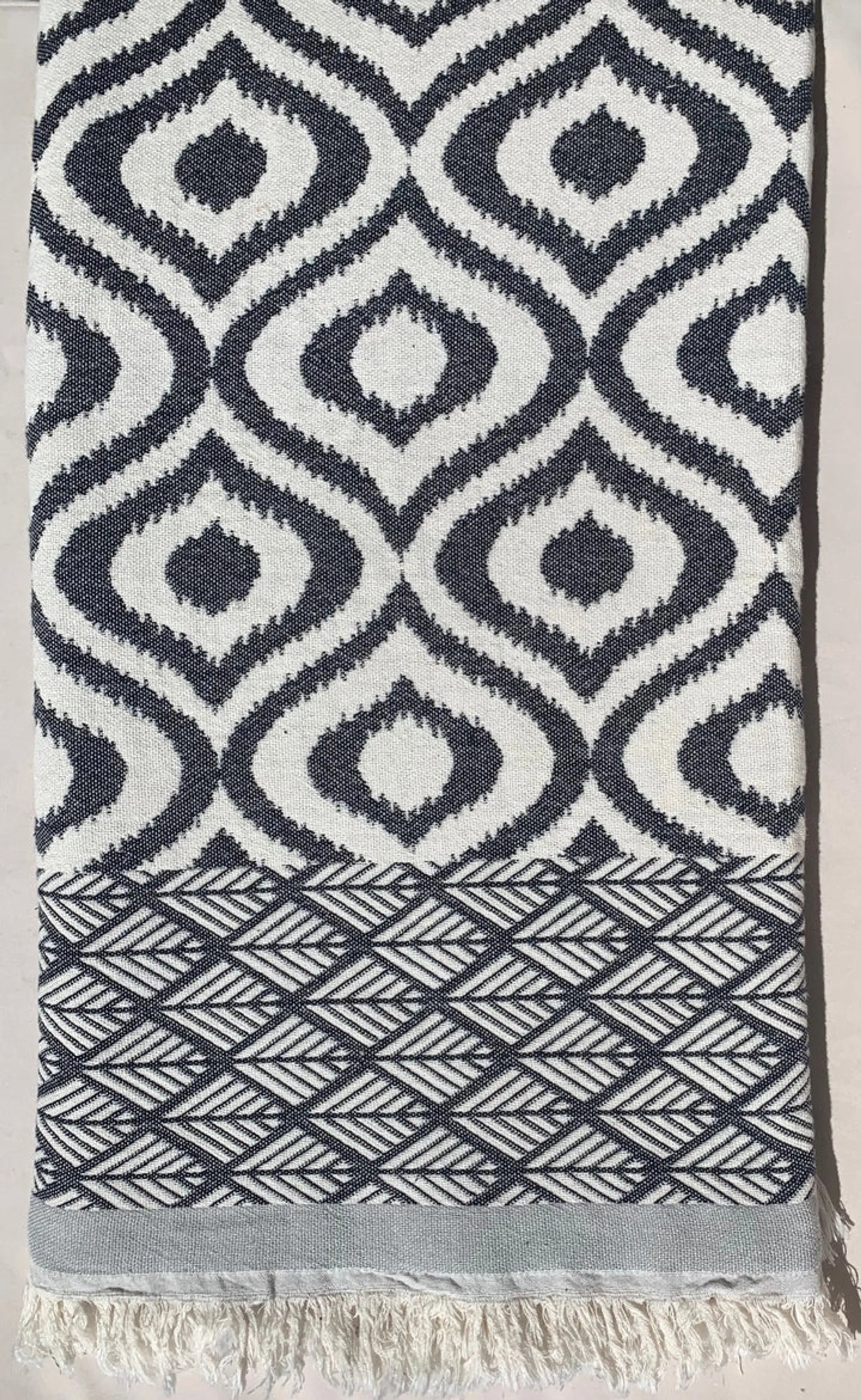Wavy Handloomed Turkish Throw