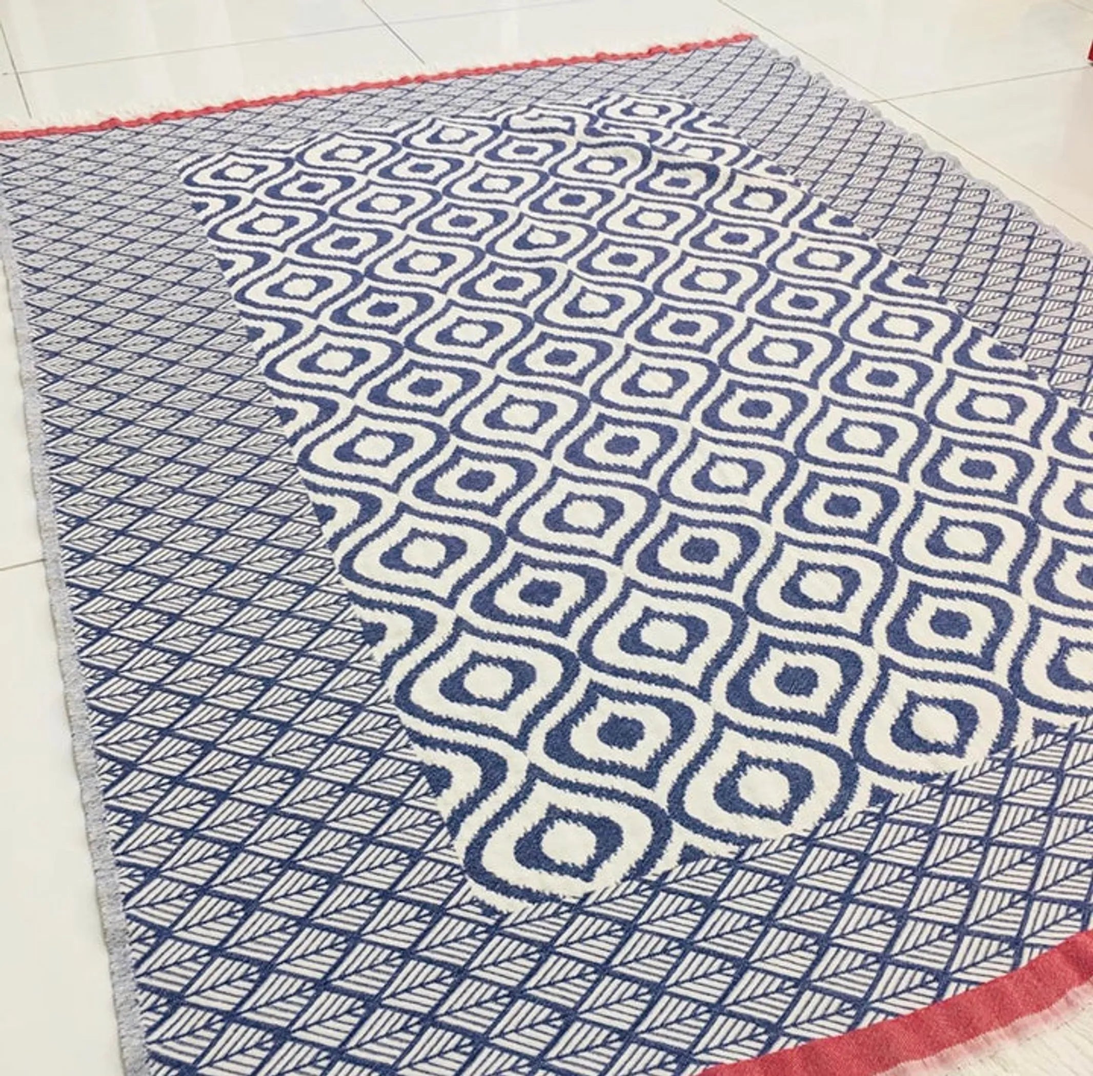 Wavy Handloomed Turkish Throw