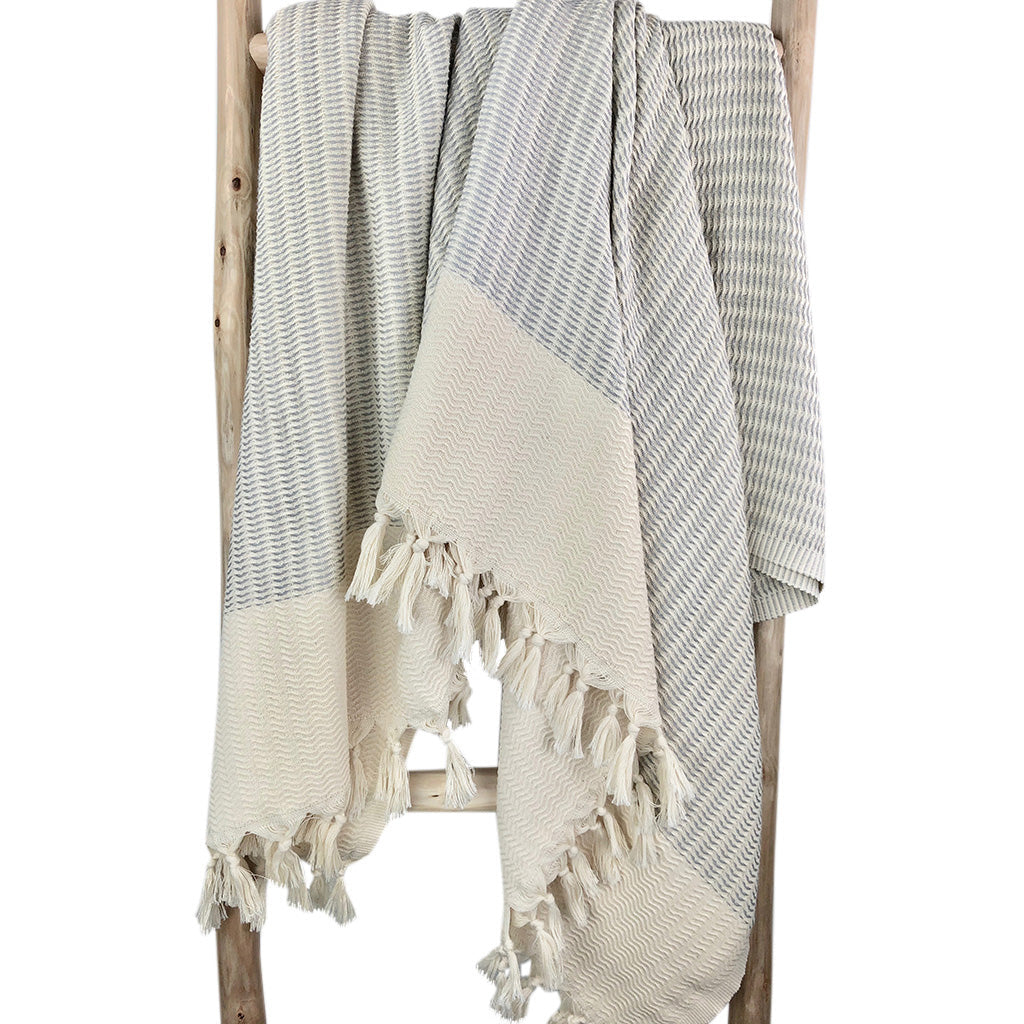 The Anatolian Wave | Hand-Knotted Turkish Peshtamel